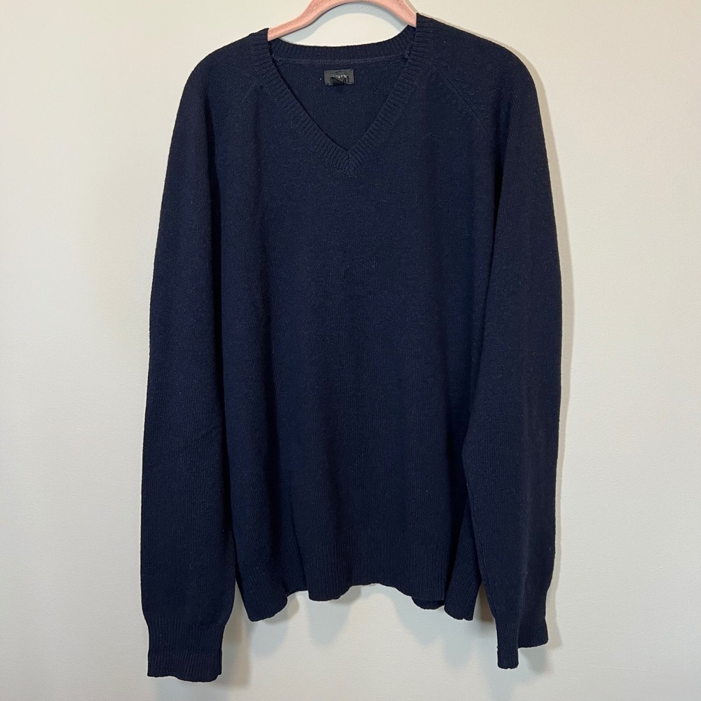 J. Crew Men's Navy Blue 100% Lambswool V-Neck Sweater XL Raglan Sleeve